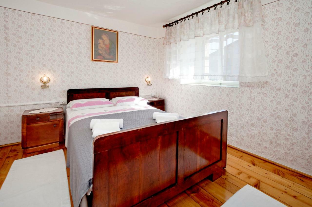 Rural Apartment Carolina Zrenj Exteriér fotografie