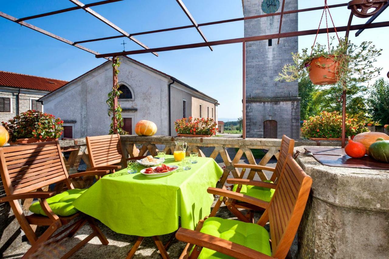 Rural Apartment Carolina Zrenj Exteriér fotografie