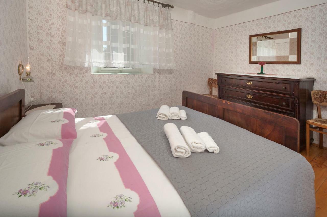 Rural Apartment Carolina Zrenj Exteriér fotografie