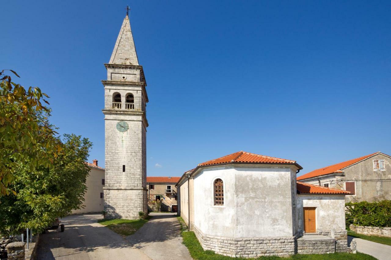 Rural Apartment Carolina Zrenj Exteriér fotografie